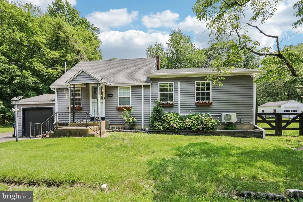 1707 Peach St, UPPER CHICHESTER