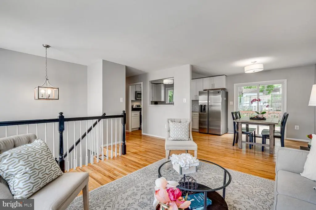 12109 Lauderdale Dr, ROCKVILLE