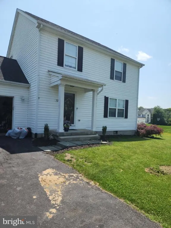 32 Huttons Vireo Dr, MARTINSBURG