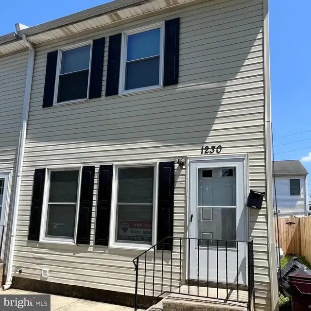 1230 Forrest St, Wilmington