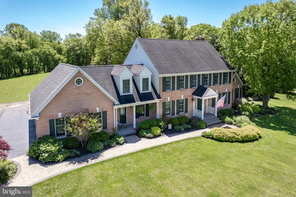 872 The Old Station Ct, Woodbine