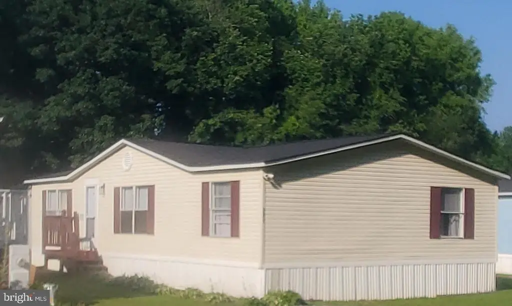 227 Forest Green Rd, Aberdeen