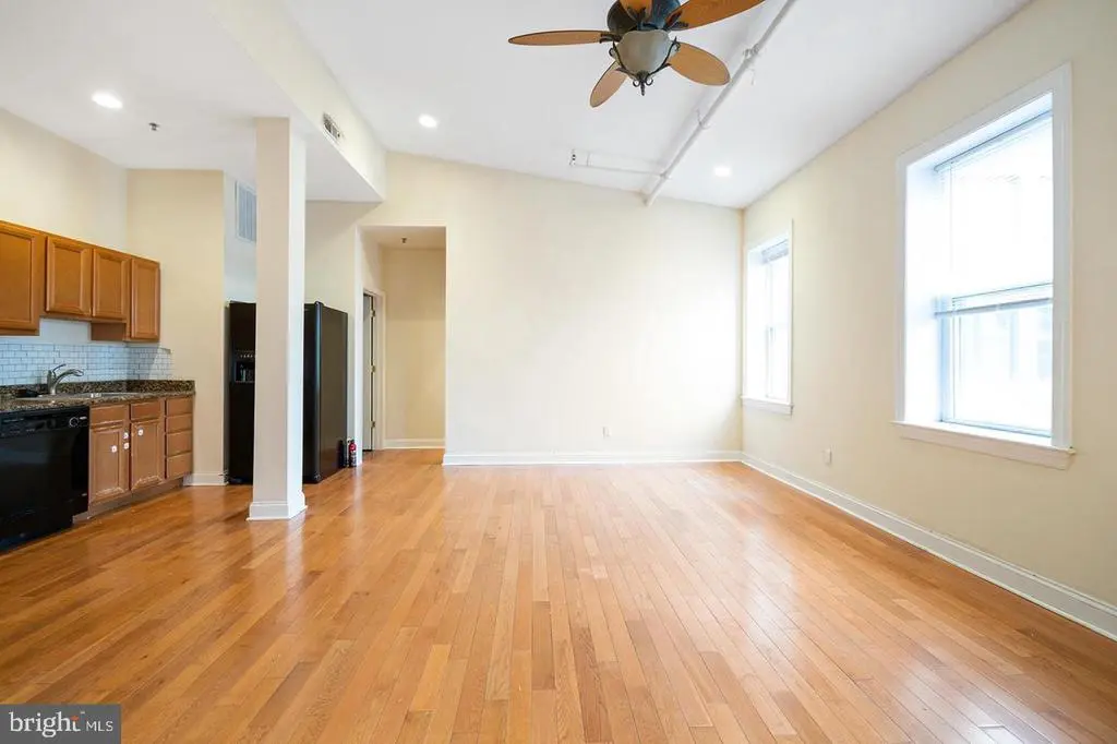 1151 N 3rd St #215, PHILADELPHIA