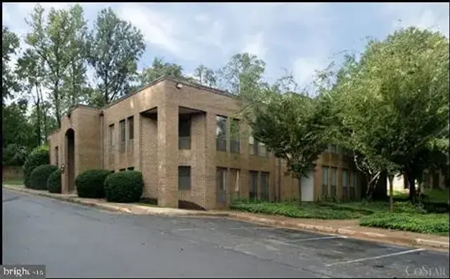 7633 Leesburg Pike, Falls Church