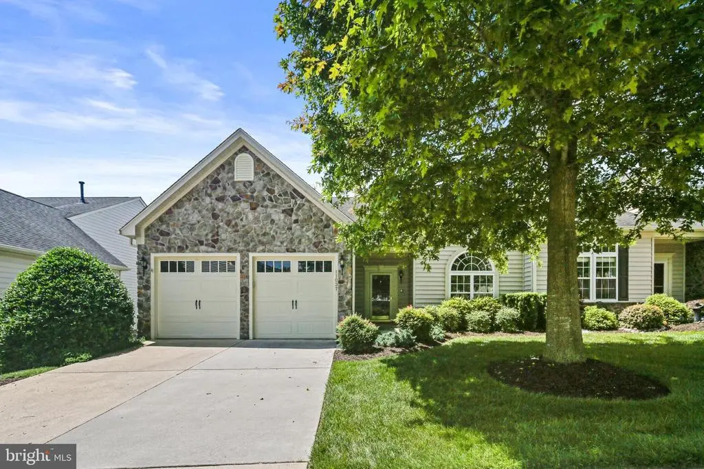 11037 Doxberry Cir #15, Woodstock