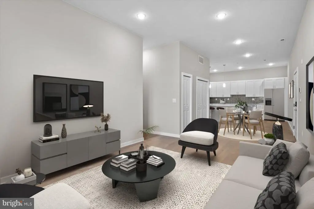 418 Jefferson Ave #10, BRISTOL