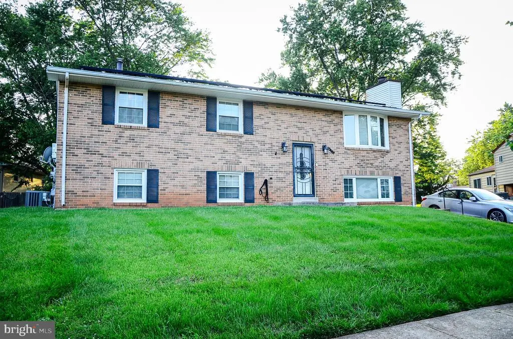 5702 Justina Dr, Lanham