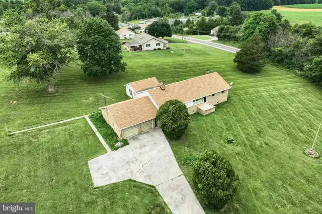 2779 Centennial Rd, Hanover