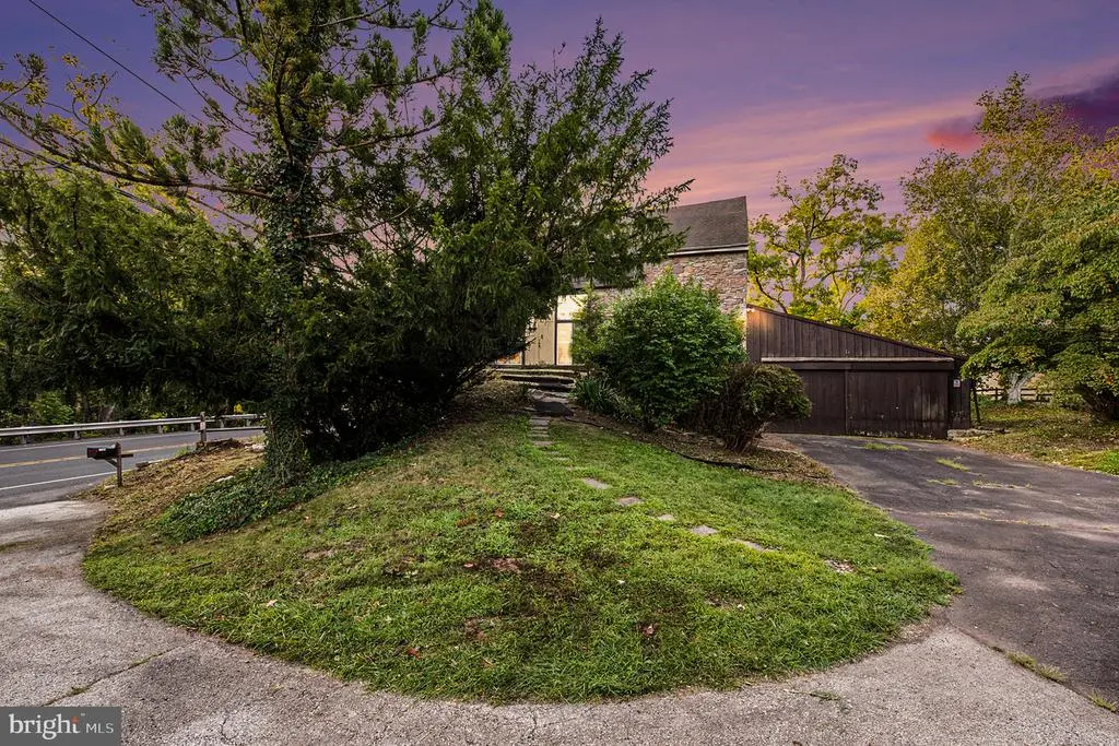 747 Gravel Pike, COLLEGEVILLE