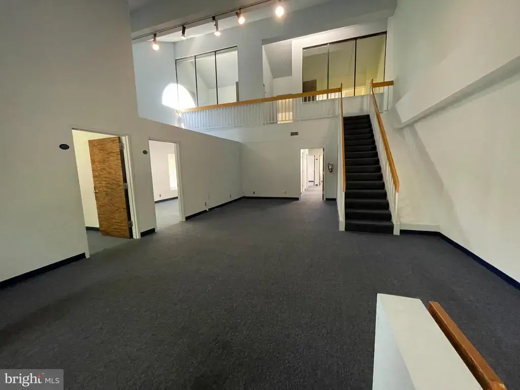 401 Jefferson St E #208, ROCKVILLE