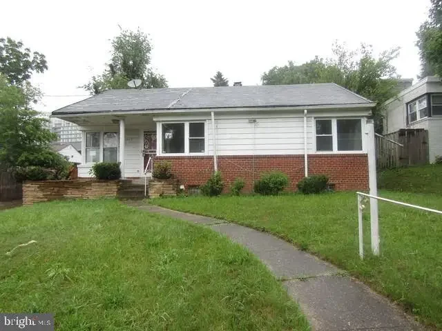 1467 Roxanna Rd Nw, WASHINGTON