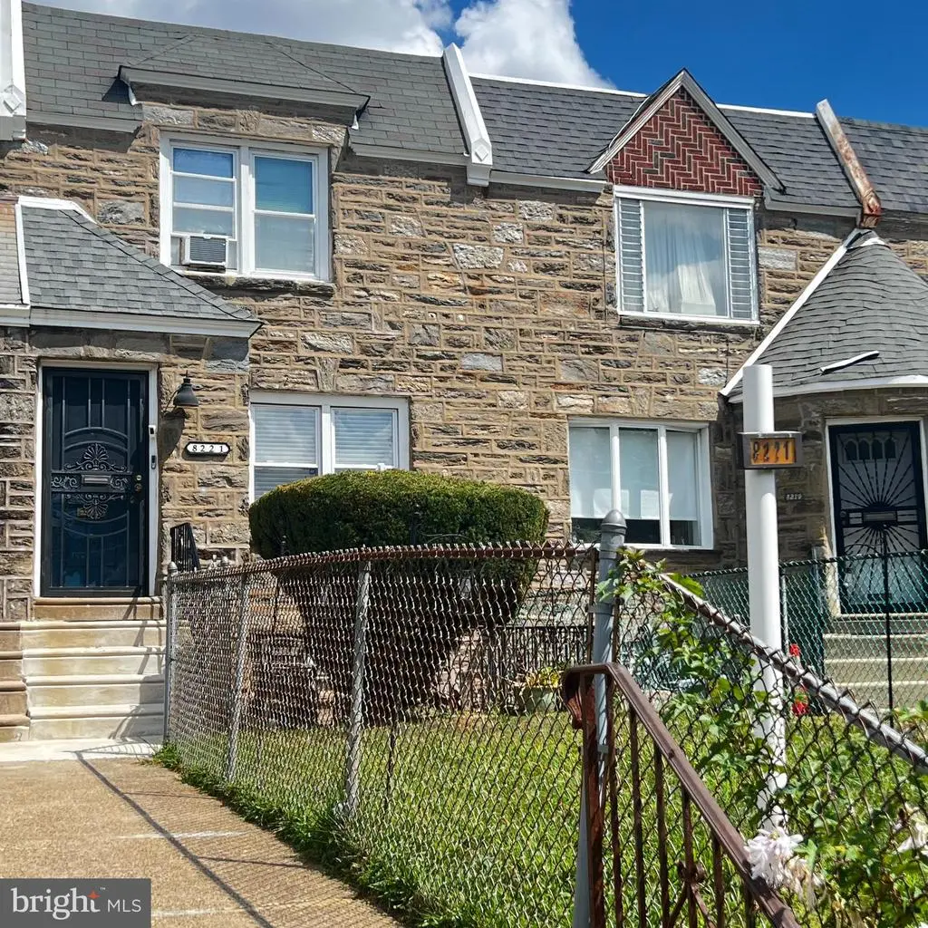 8221 Forrest Ave, PHILADELPHIA