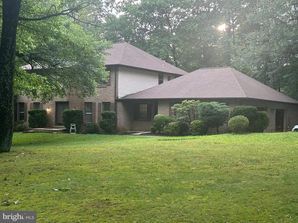 2 Houndstooth Ct, Owings Mills