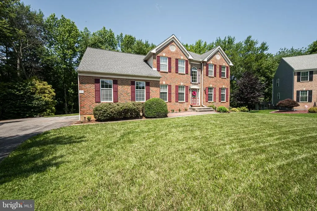 18 Knights Xing, Newark