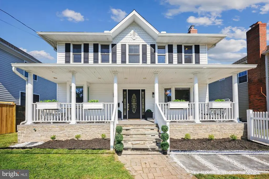 9813 Montauk Ave, Bethesda