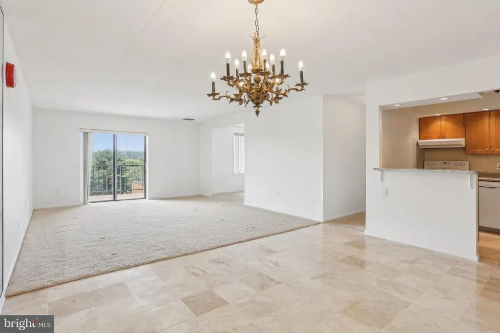 10306 Valley Forge Cir #306, KING OF PRUSSIA