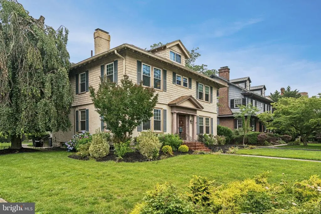 224 Delaware St, WOODBURY