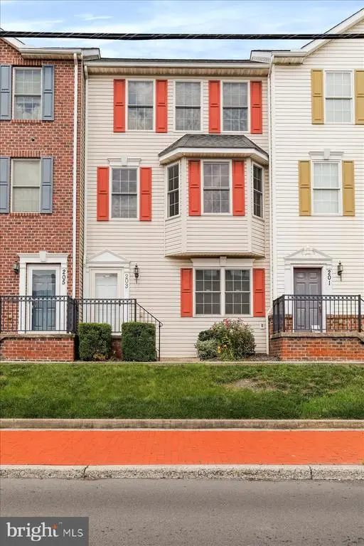 203 Decatur St, Cumberland