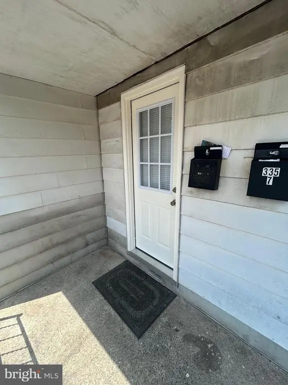 402 N 4th St #8, LEBANON