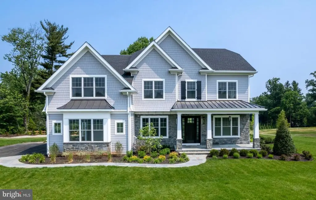 837 Nathan Hale, BERWYN