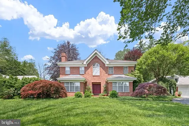 2 Farron Dr, Chadds Ford