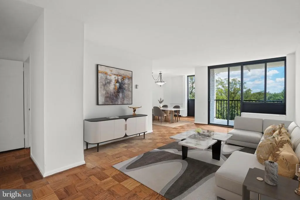 4242 E West #605, CHEVY CHASE