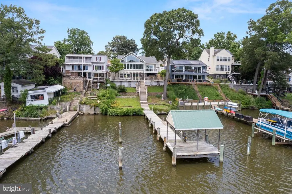 851 S Shore Dr, Glen Burnie