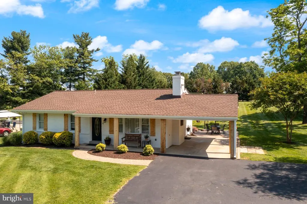 10537 Bethesda Church Rd, Damascus