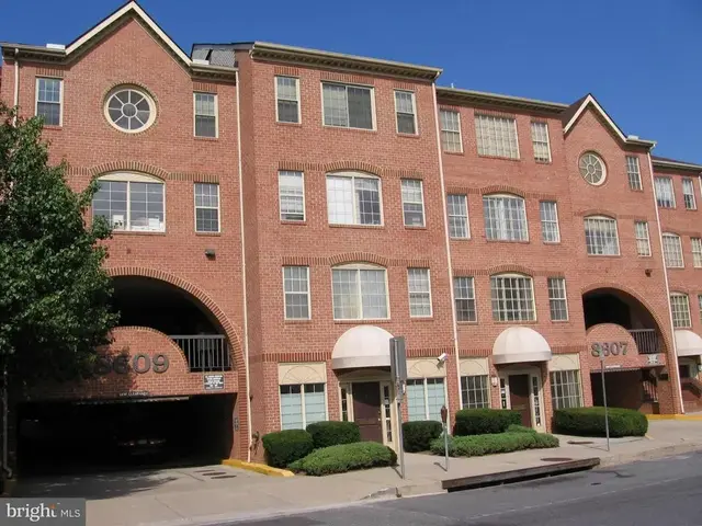 8607 2nd Ave #405-a, Silver Spring