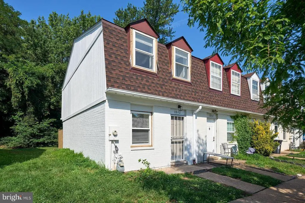 1842 Dutch Village #r-264, LANDOVER