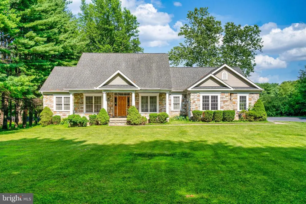 2329 Green Valley Rd, Clarksburg