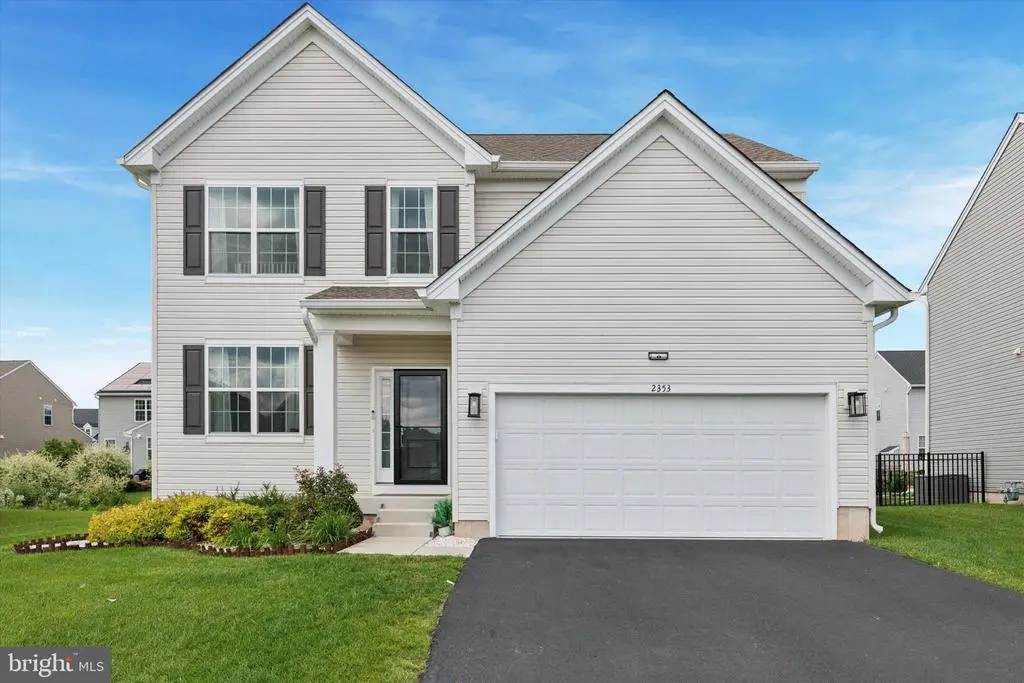 2353 Twin Lakes Dr, QUAKERTOWN