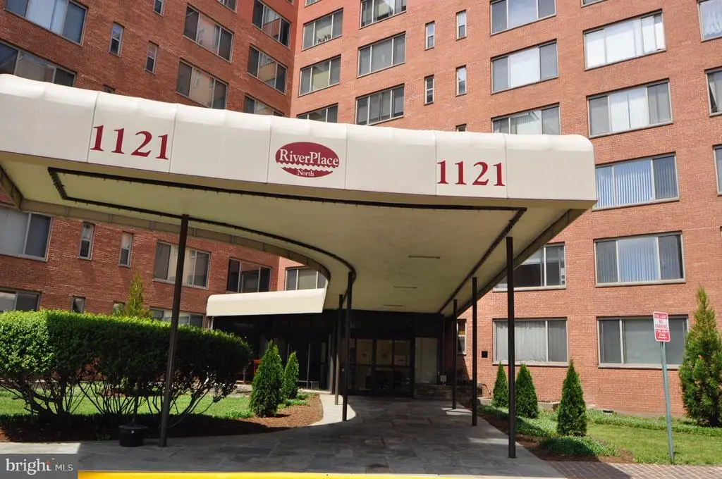 1121 Arlington Blvd #508, ARLINGTON