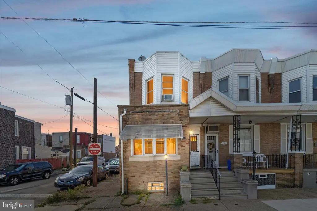 2842 Cedar St, Philadelphia