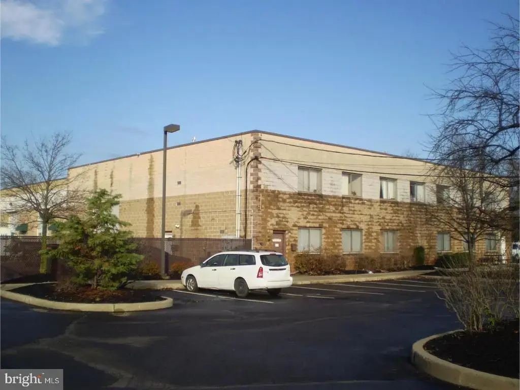 299 Whitehead Rd #units 1 & 2, TRENTON