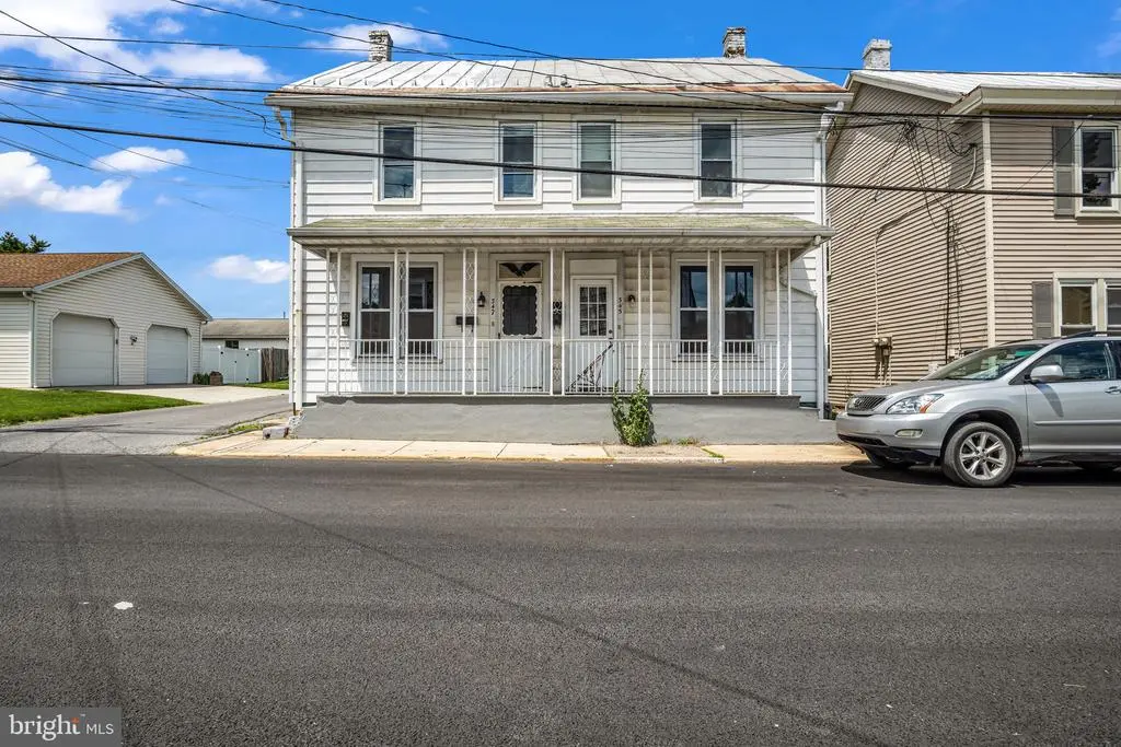 345-347 W Penn St, Carlisle