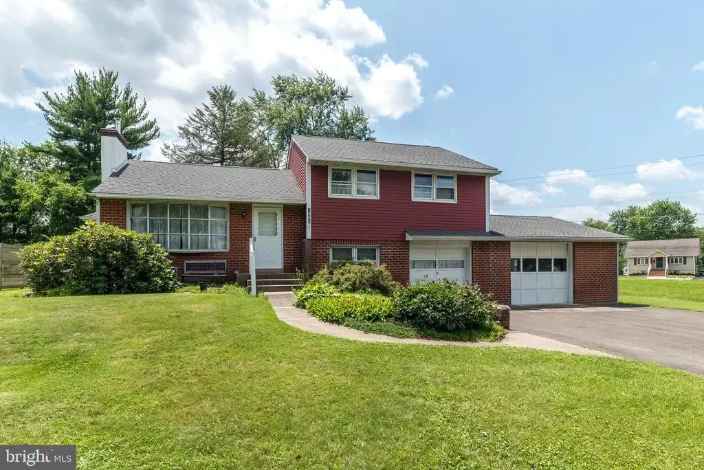 1554 Park Dr, JAMISON