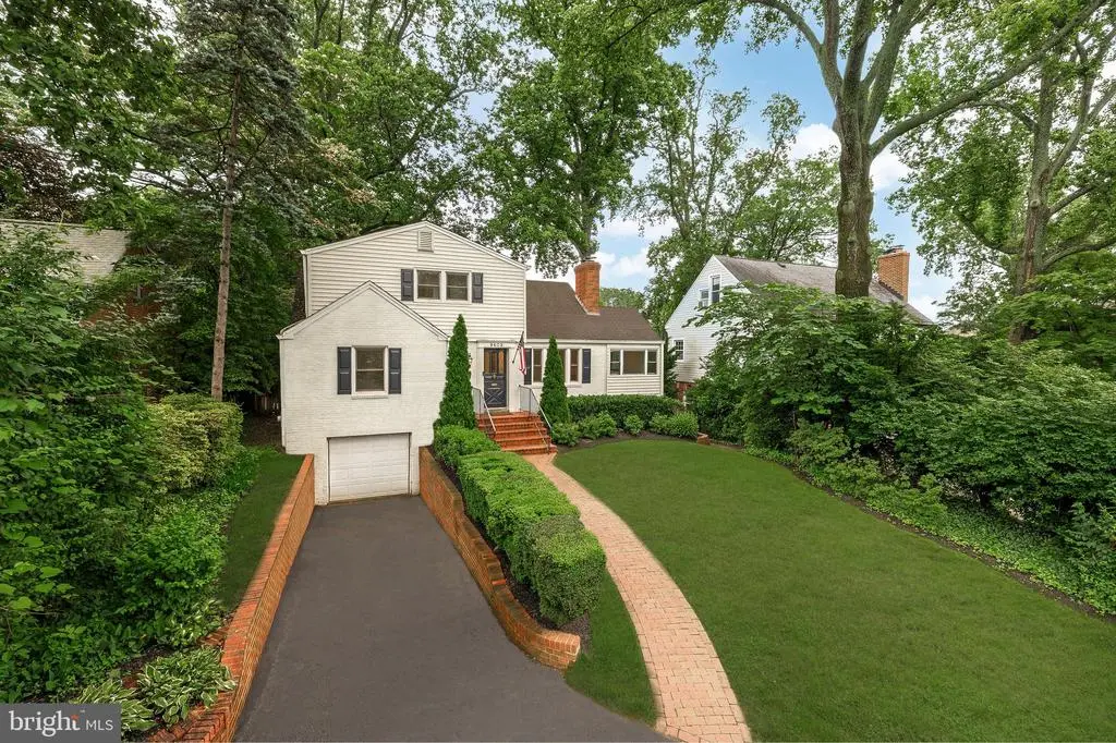 9603 Montgomery Dr, BETHESDA