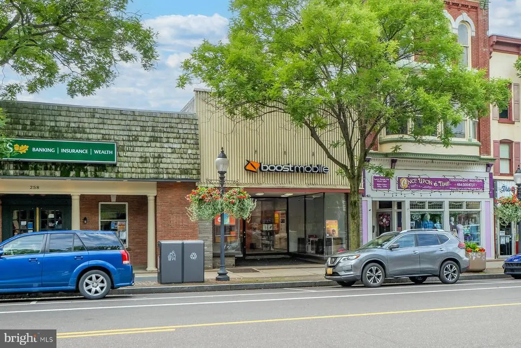 256 E High St, POTTSTOWN