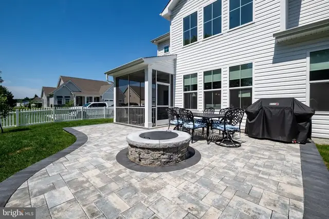 33183 Lost Creek, Frankford