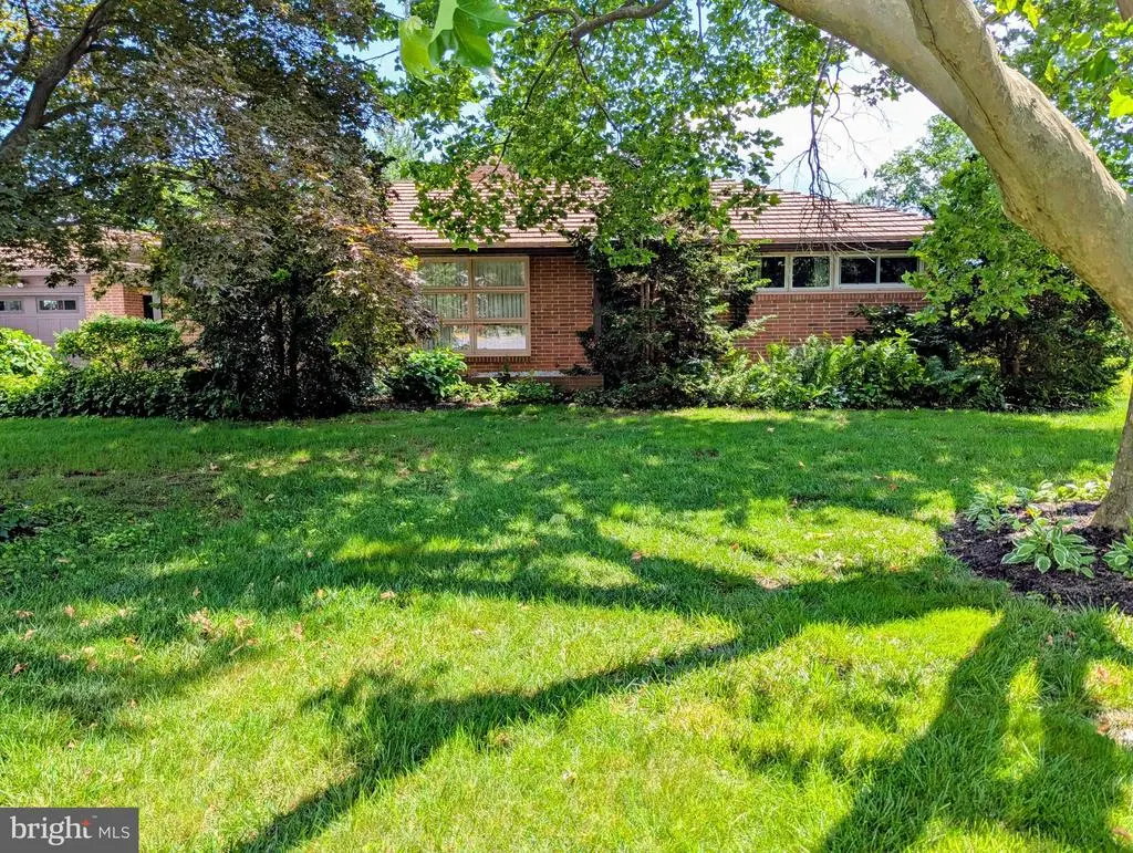 201 N Linden St, ROBESONIA