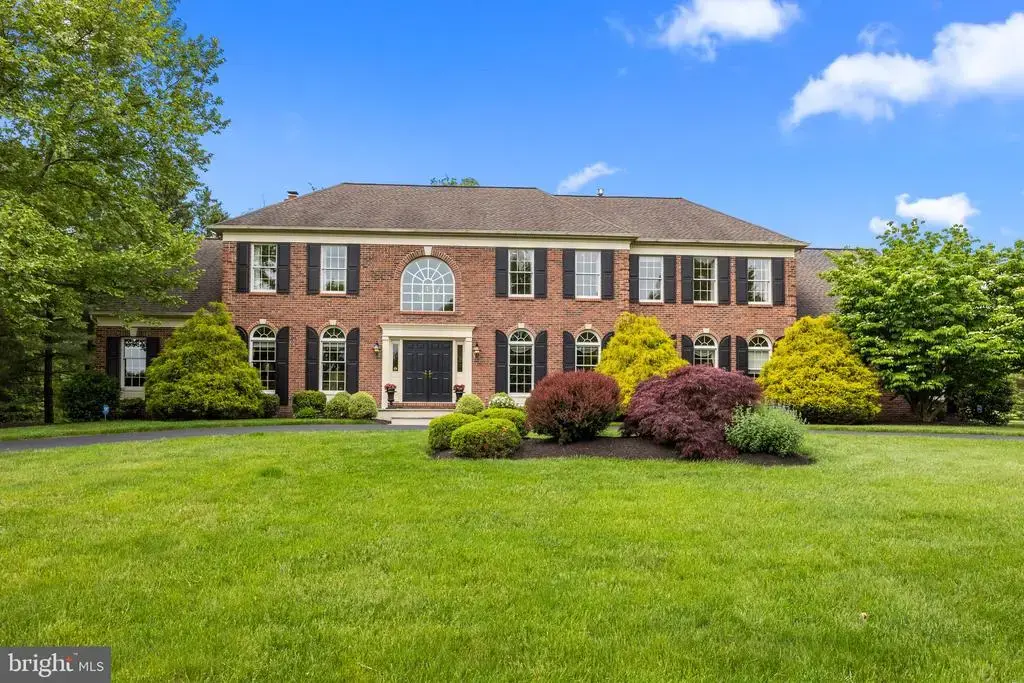 42 Woodside Ln, NEW HOPE