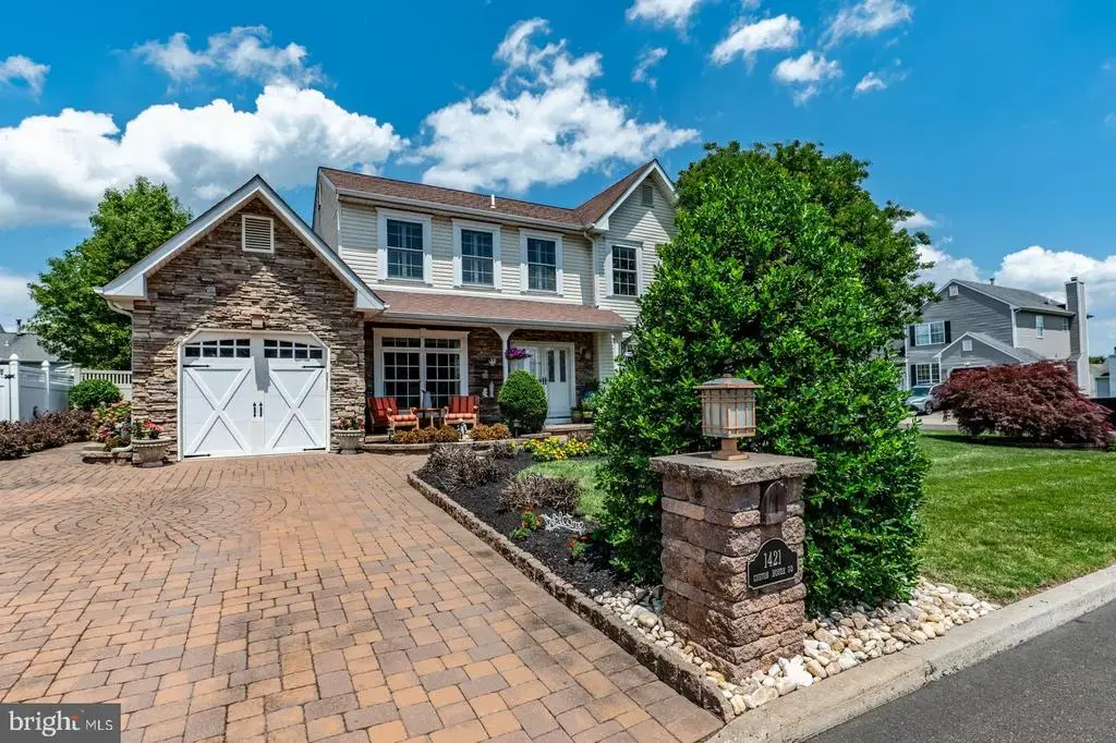 1421 Custom House Sq, BENSALEM