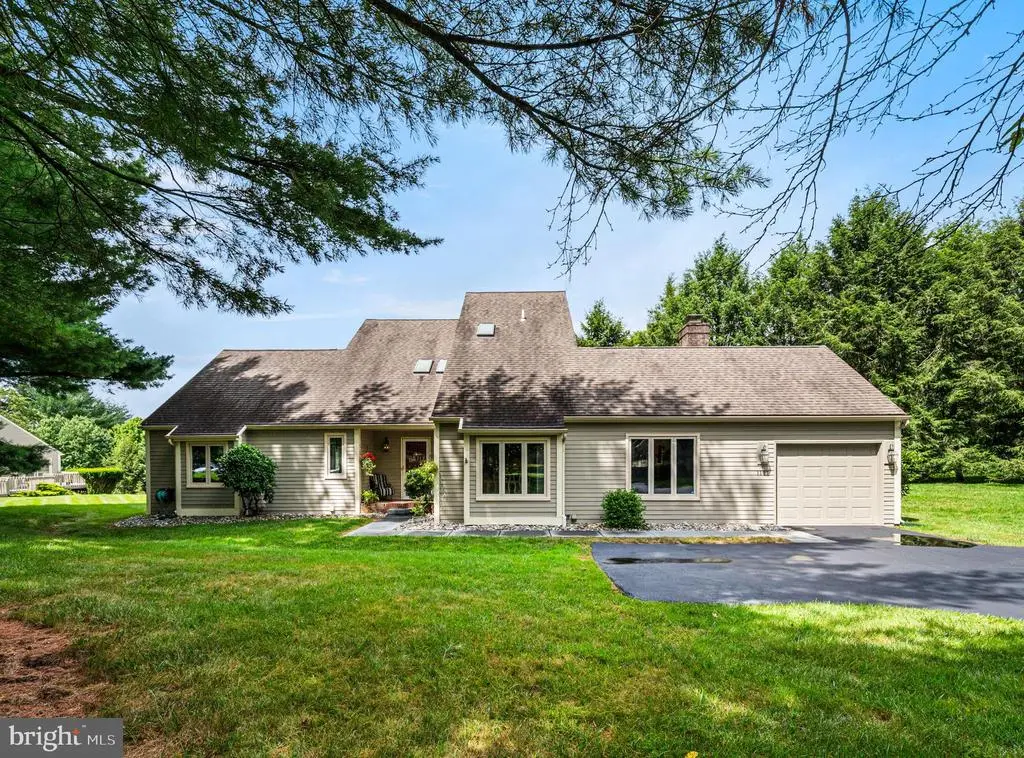 1107 Mews Ln, West Chester