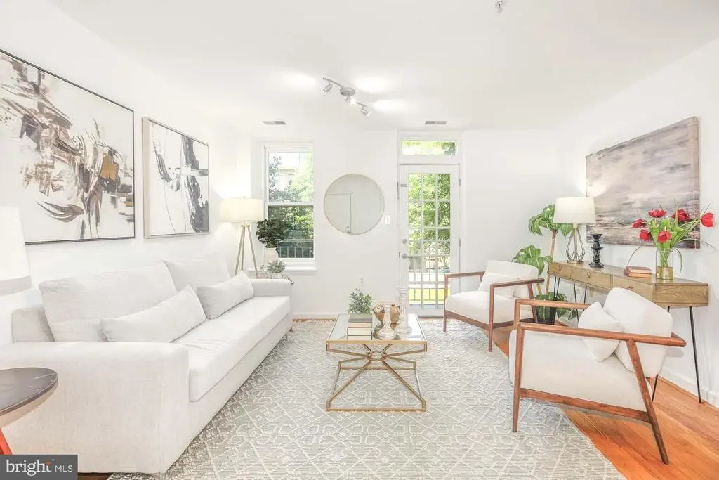 1308 Clifton St Nw #118, WASHINGTON