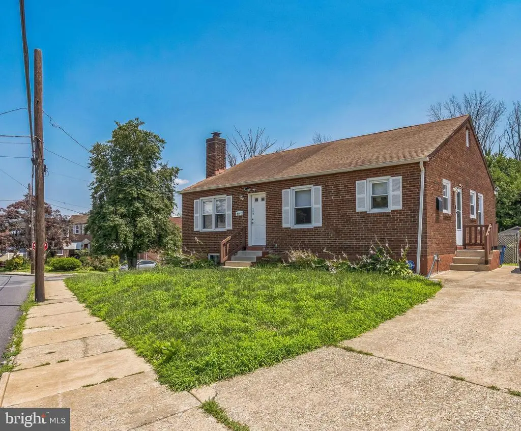 711 Poplar St, SHARON HILL