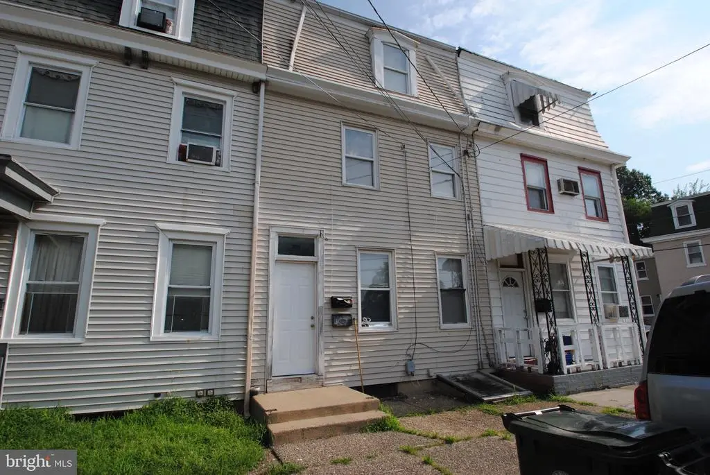 205 Jones Ave, Burlington