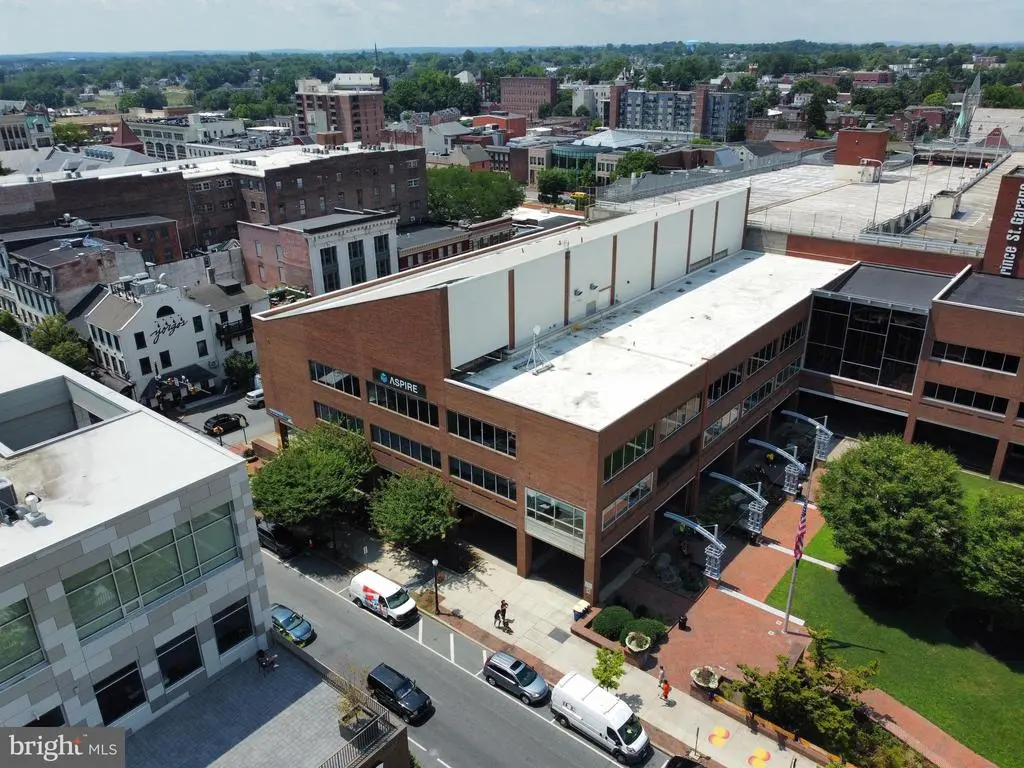 100 N Queen St, LANCASTER