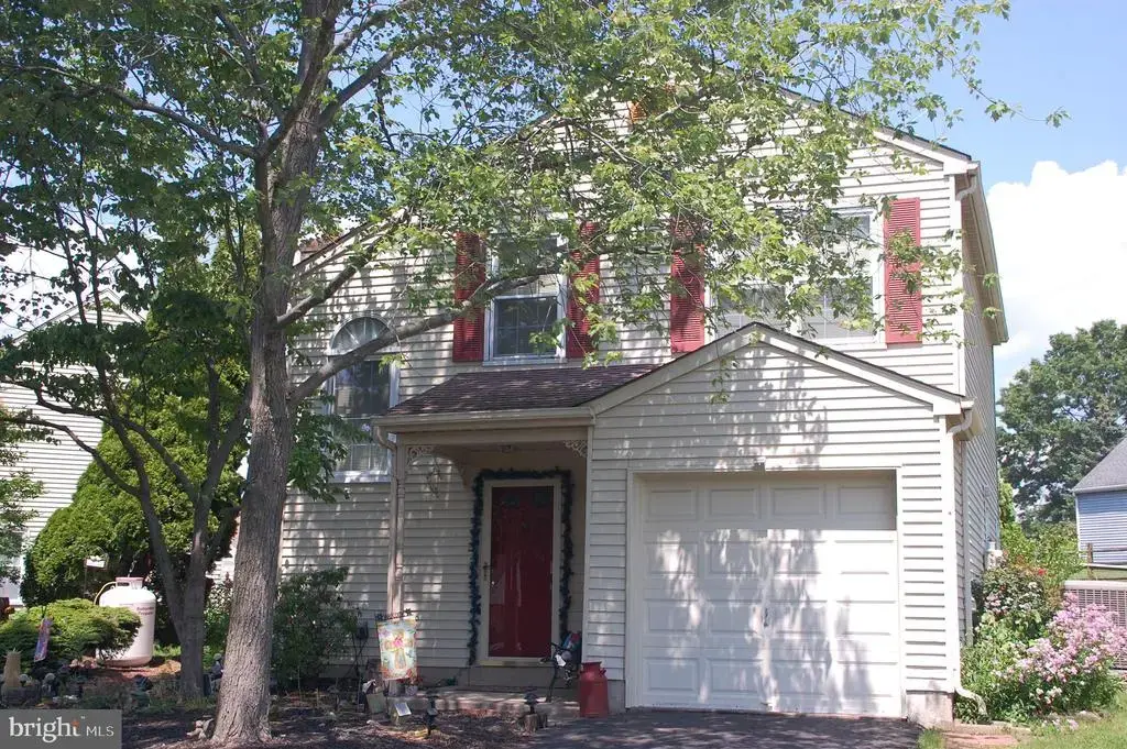211 Village Green Ln, TELFORD