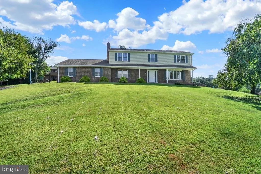 1631 Detwiler Ct, YORK